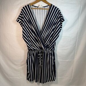 Betsey's Boutique Striped‎ Romper Size XL V-Neck Drawstring Waist Casual